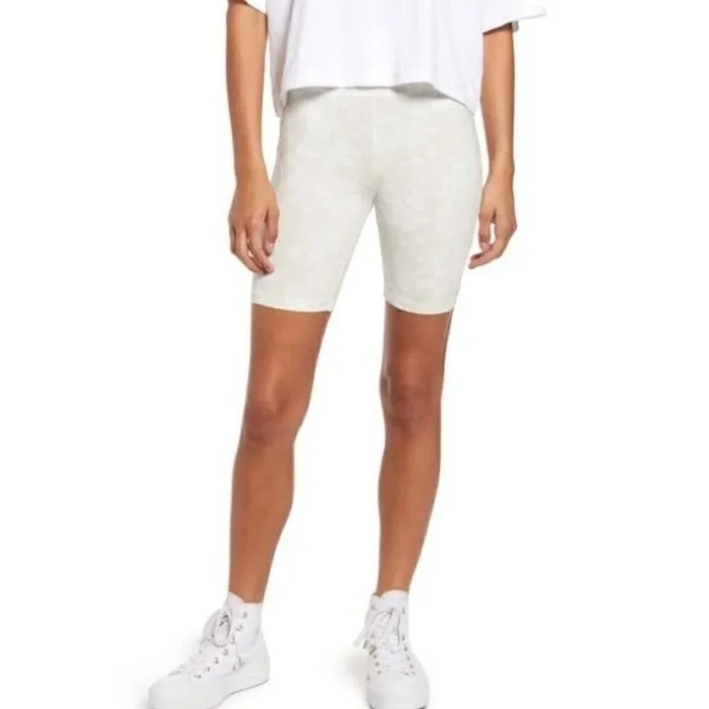 NWT BP by Nordstrom High Waist Bike Shorts in Ivory Soft Splash - Small